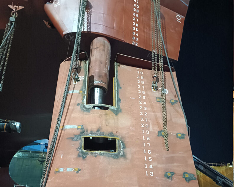 Removal of the rudder blade