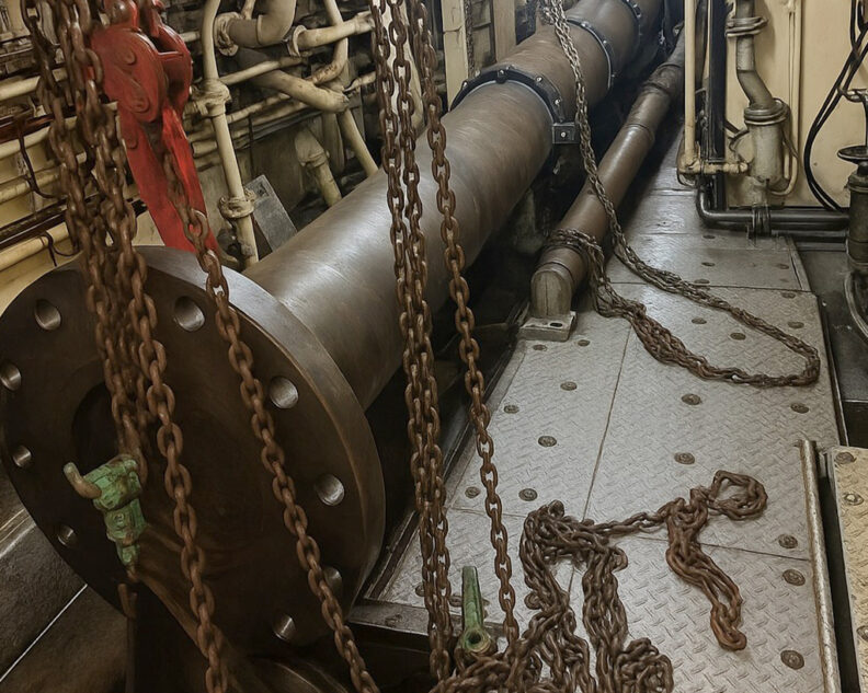 Disassembly of the propeller shaft inside the vessel